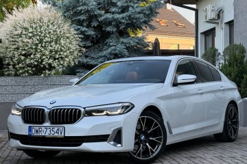 BMW Seria 5 520i mHEV Luxury Line sport